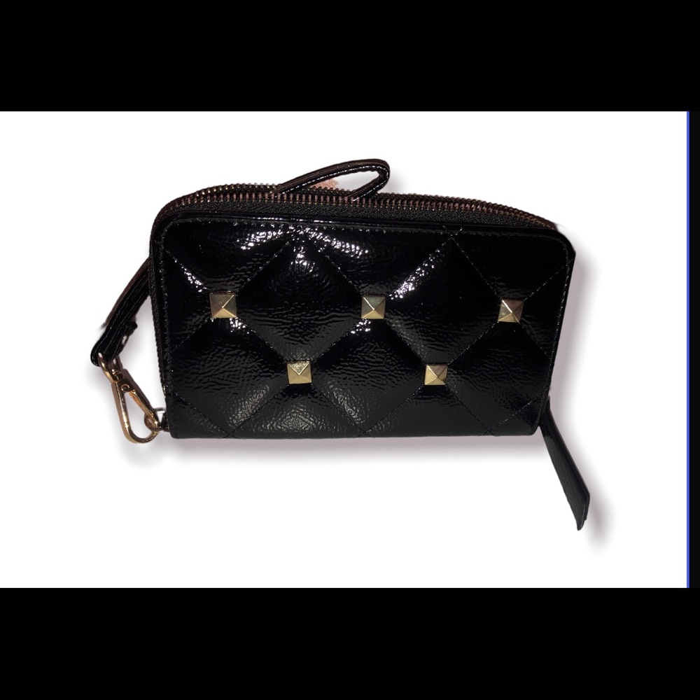 medium sized black leather wallet